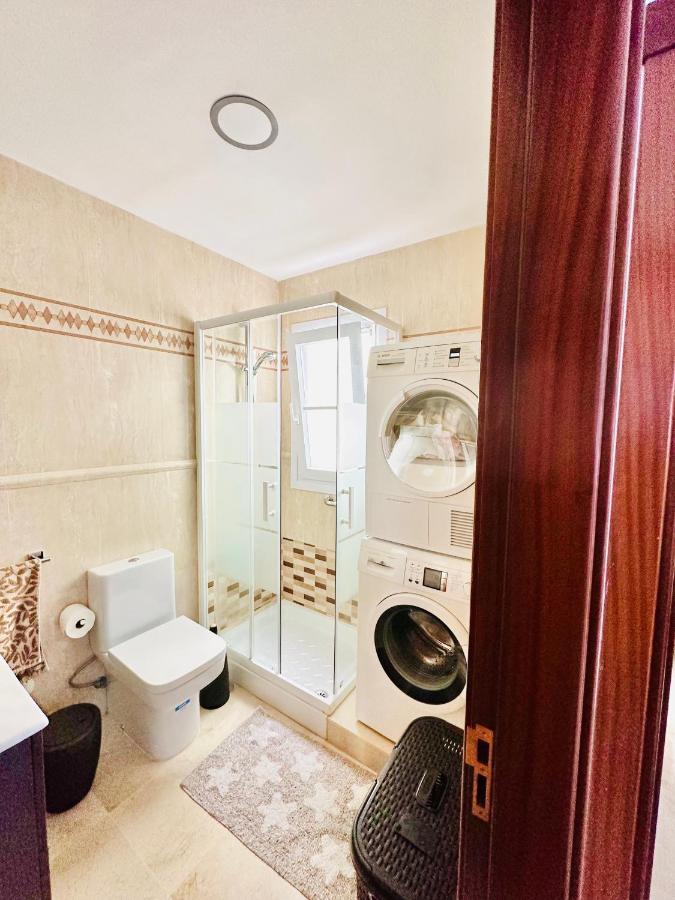 Elena Is A Comfortable And Well Located Flat Лас Палмас де Гран Канария Екстериор снимка